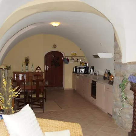 Apartment Traumhaftes Gewolbes In Historischer Altstadt